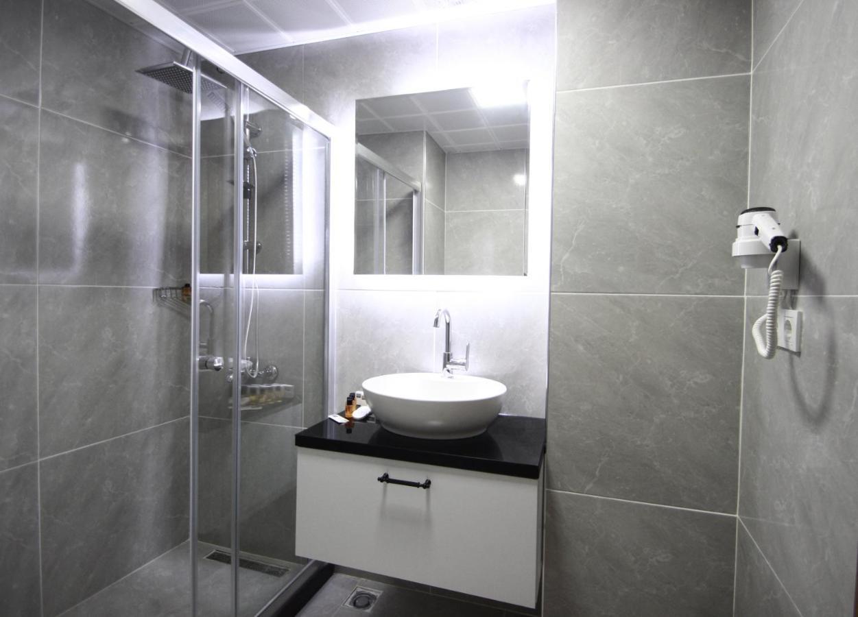 Hira Hotel Стамбул Экстерьер фото